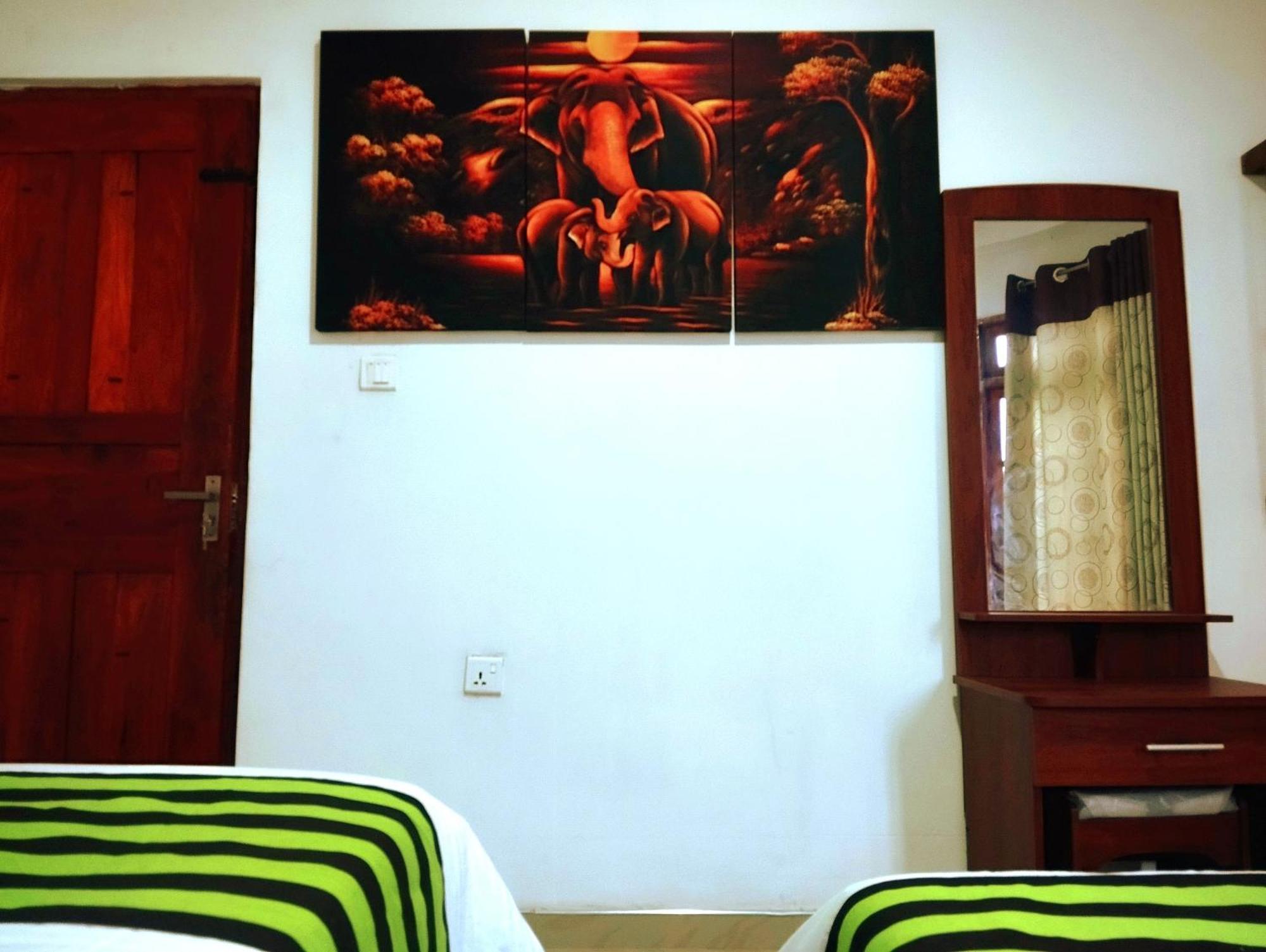 Ella Hotel Upper Hill Extérieur photo